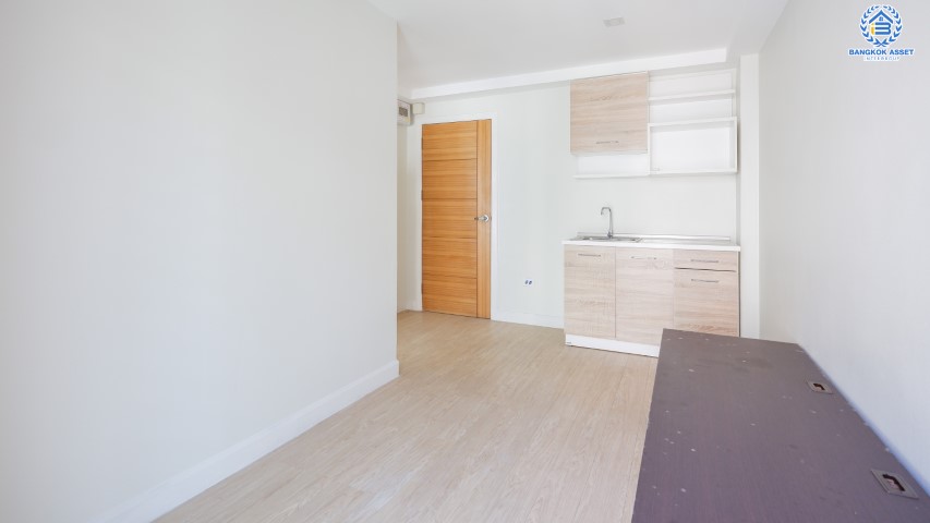 *****คอนโดมิเนียมมือสองย่านกรุงเทพมหานคร โครงการโมเดิร์น คอนโด กำนันแม้น เนื้อที่มากถึง 27.24 ตร.ม. ฟังก์ชัน 1 ห้องนอน 1 ห้องน้ำ บนทำเลเยี่ยมสุด เข้าเมืองง่าย ใกล้รถไฟฟ้าสายสีเขียว "สถานีวุฒากาศ และสถานีบางหว้า" ในราคาถูกสุดในย่าน!